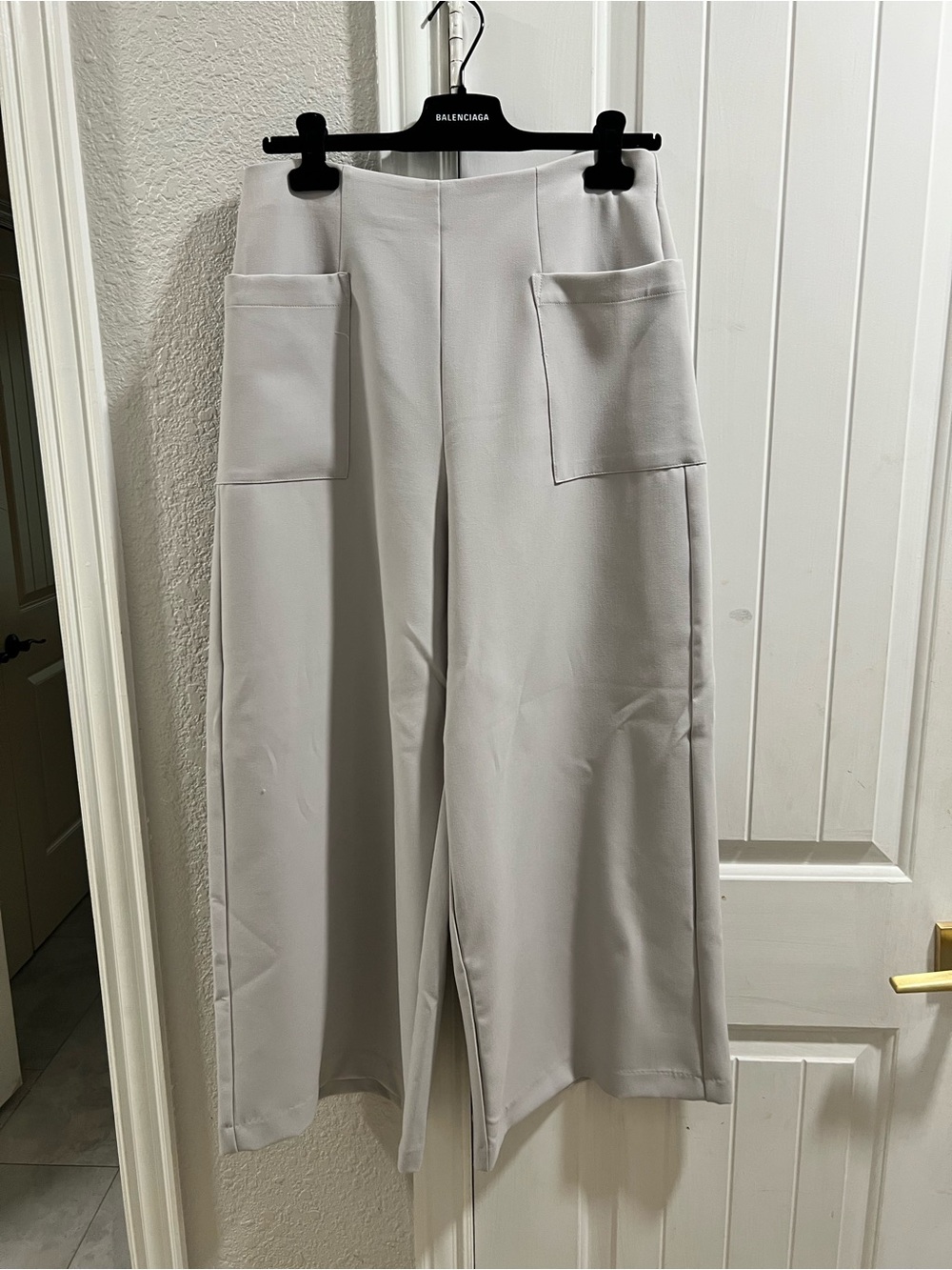 Jason Wu Light Gray Wide-Leg Cropped Pants with Patch Pockets